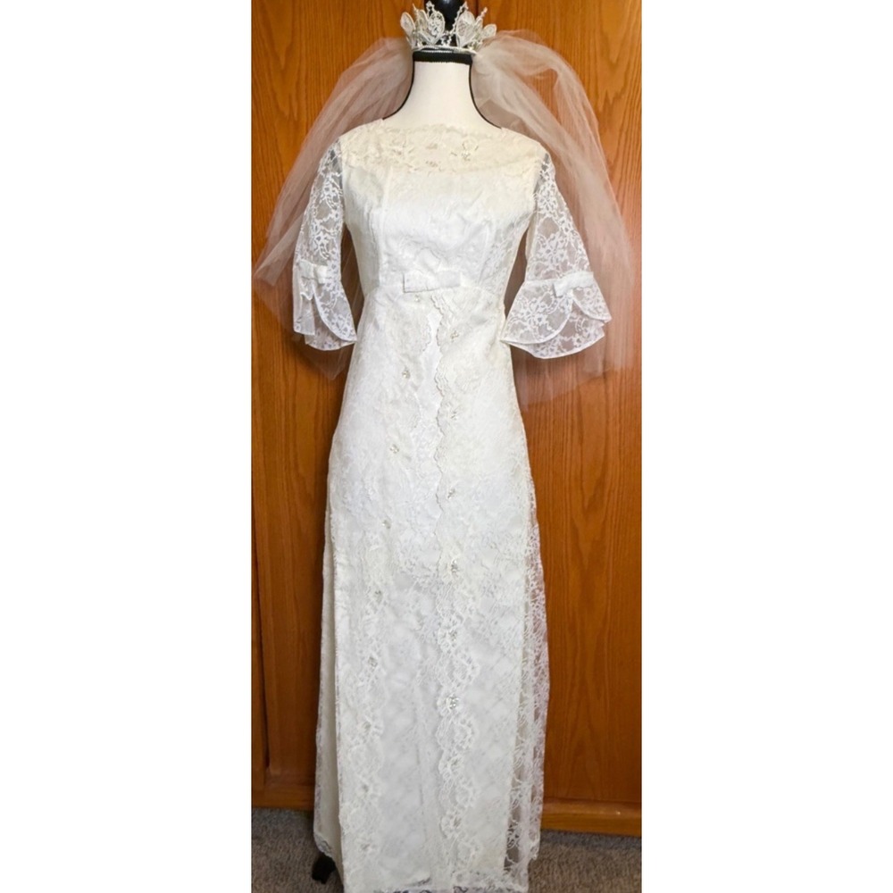 Vintage‎ Handmade Lace Wedding Dress w/ Tiara & Detachable Train